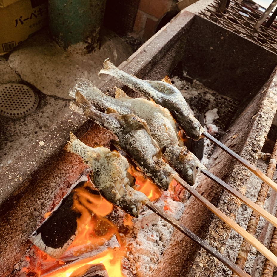 岡山県 釣り堀 総社市の 穂里山 その場で魚が食べられるアウトドア体験 From Okayama To Everywhere